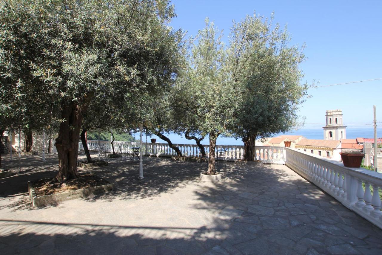 Hotel Lucia Castellammare di Stabia Exterior foto